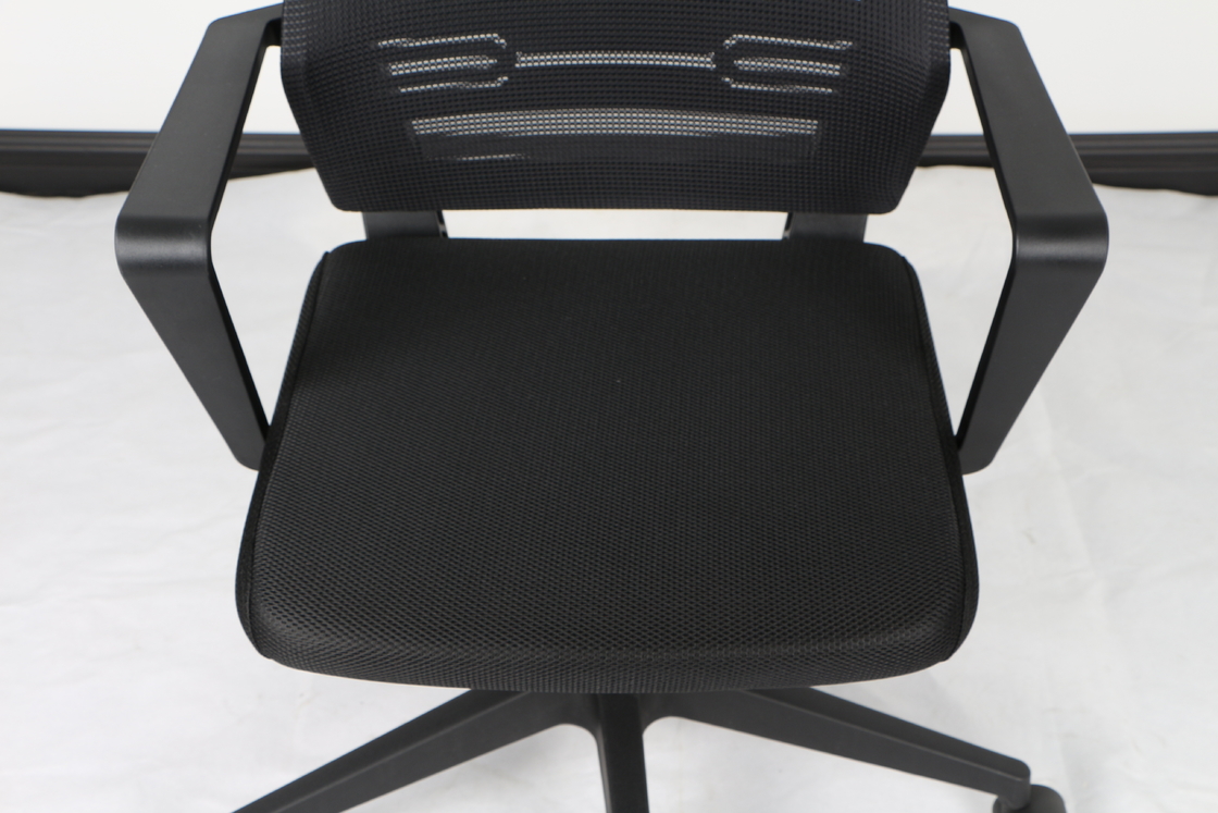 12.2KG Smooth Mesh Swivel Ergonomically Designed Chair Black Nylon Castor